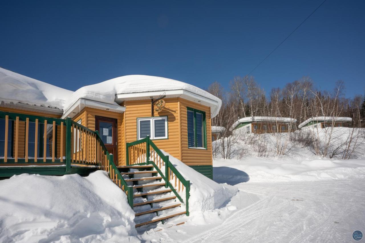 Auberge Éva Lac-Bouchette Exterior foto