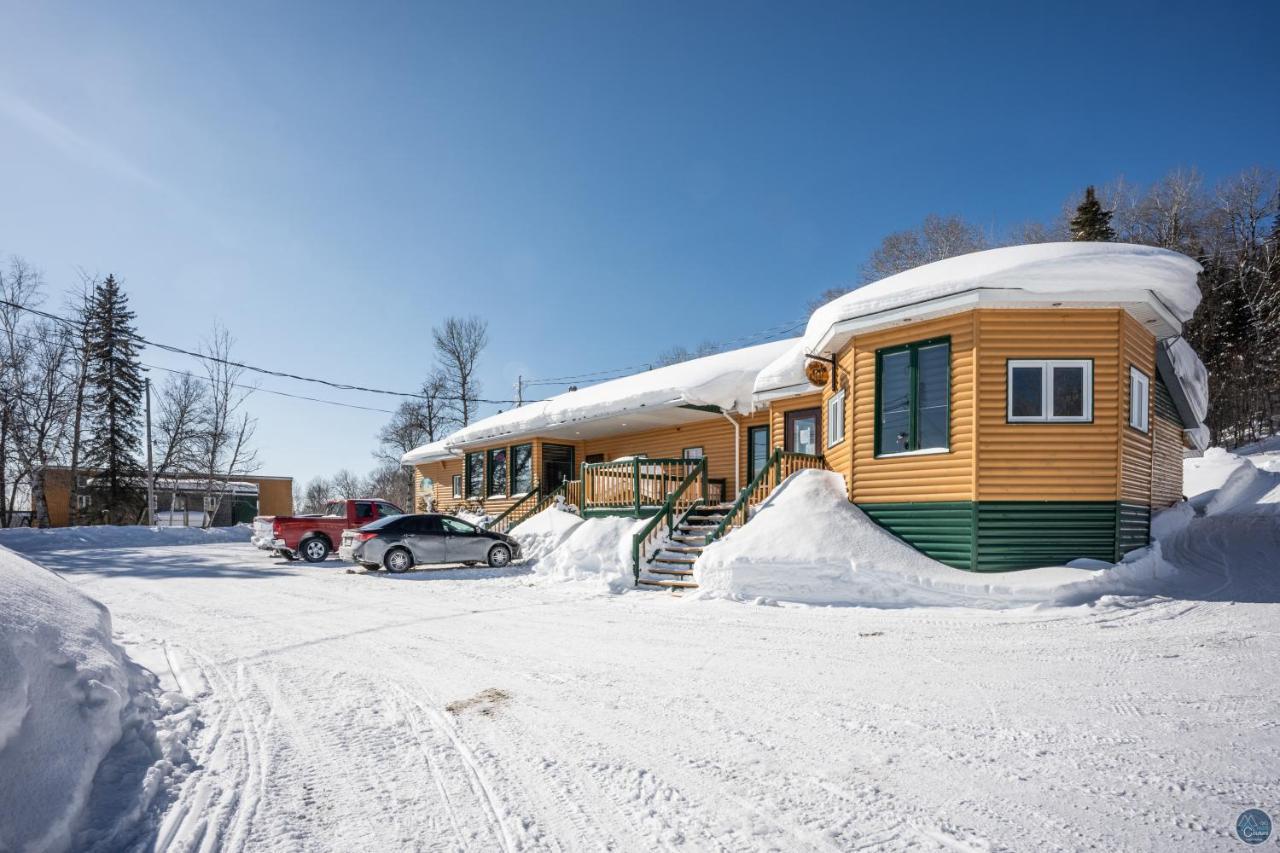 Auberge Éva Lac-Bouchette Exterior foto