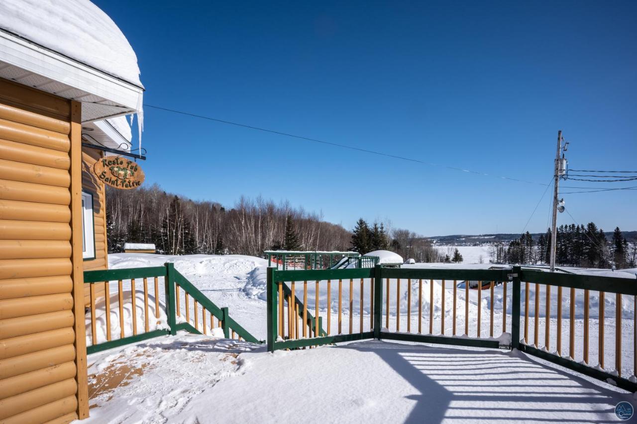 Auberge Éva Lac-Bouchette Exterior foto